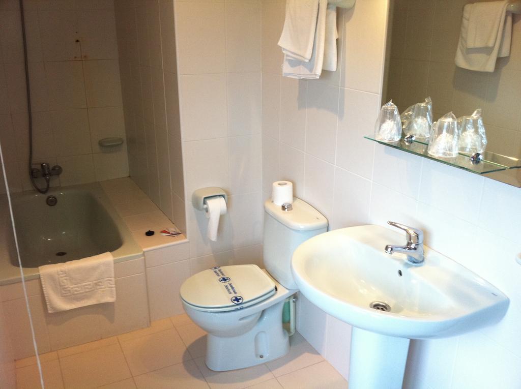 Don Hotel Cangas Chambre photo